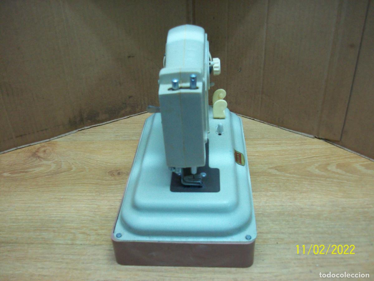 Juguetes antiguos: MAQUINA DE COSER EUREKA - Foto 5