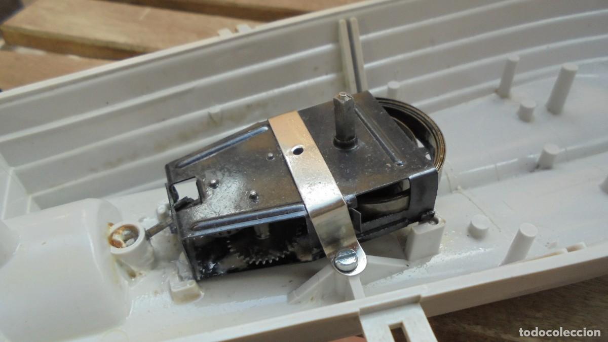 Juguetes antiguos: Torpedo schnell boot TSB76 marca Antriebe - Foto 7
