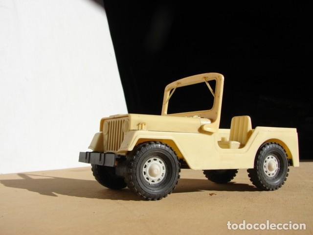 Juguetes antiguos: JEEP BEIGE DE MOLTO - Foto 1