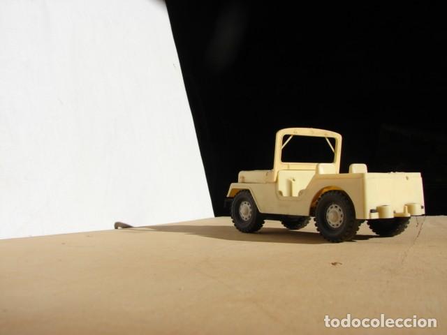 Juguetes antiguos: JEEP BEIGE DE MOLTO - Foto 3