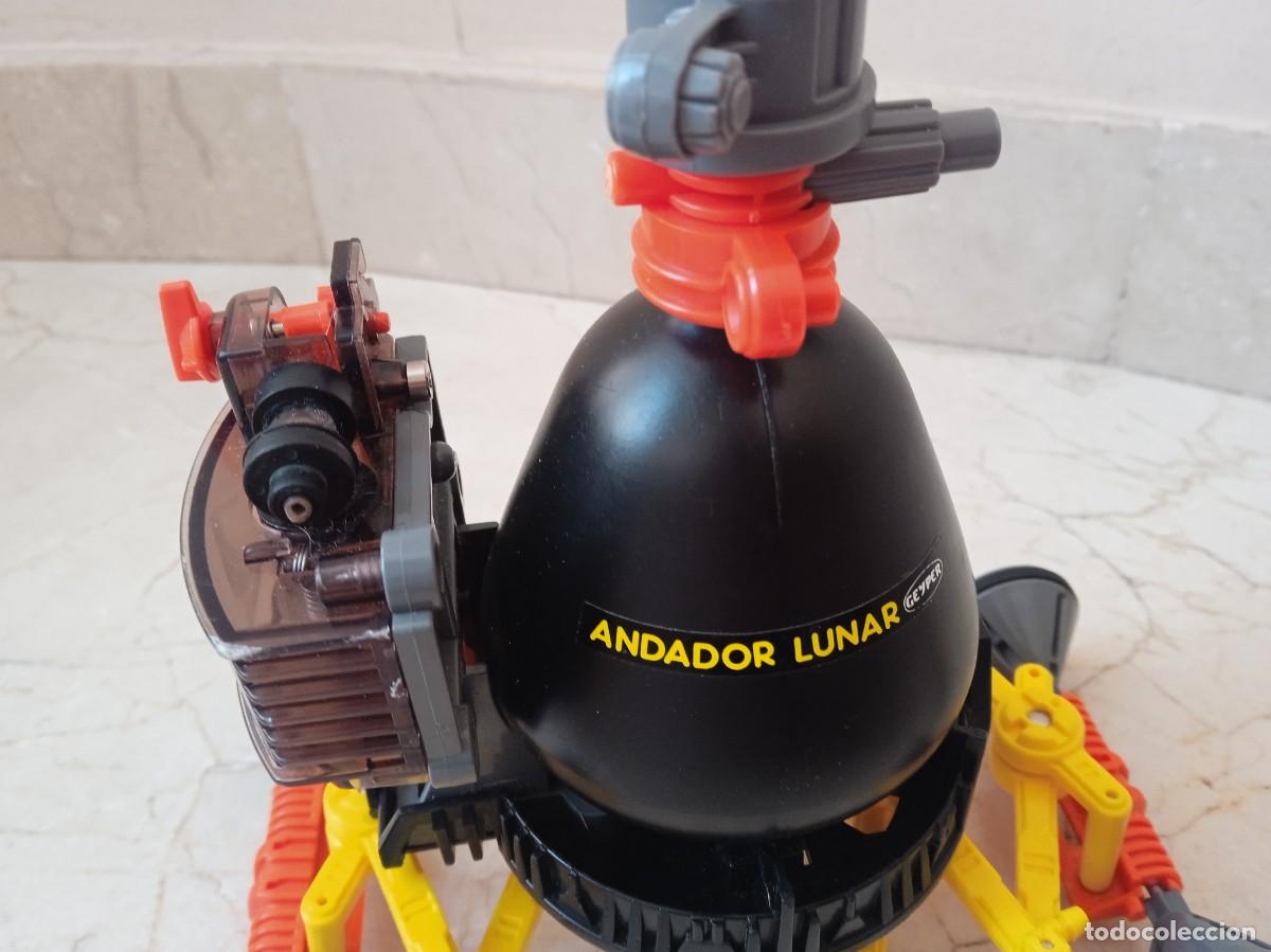 Juguetes antiguos: Andador lunar de Geyper - Foto 2