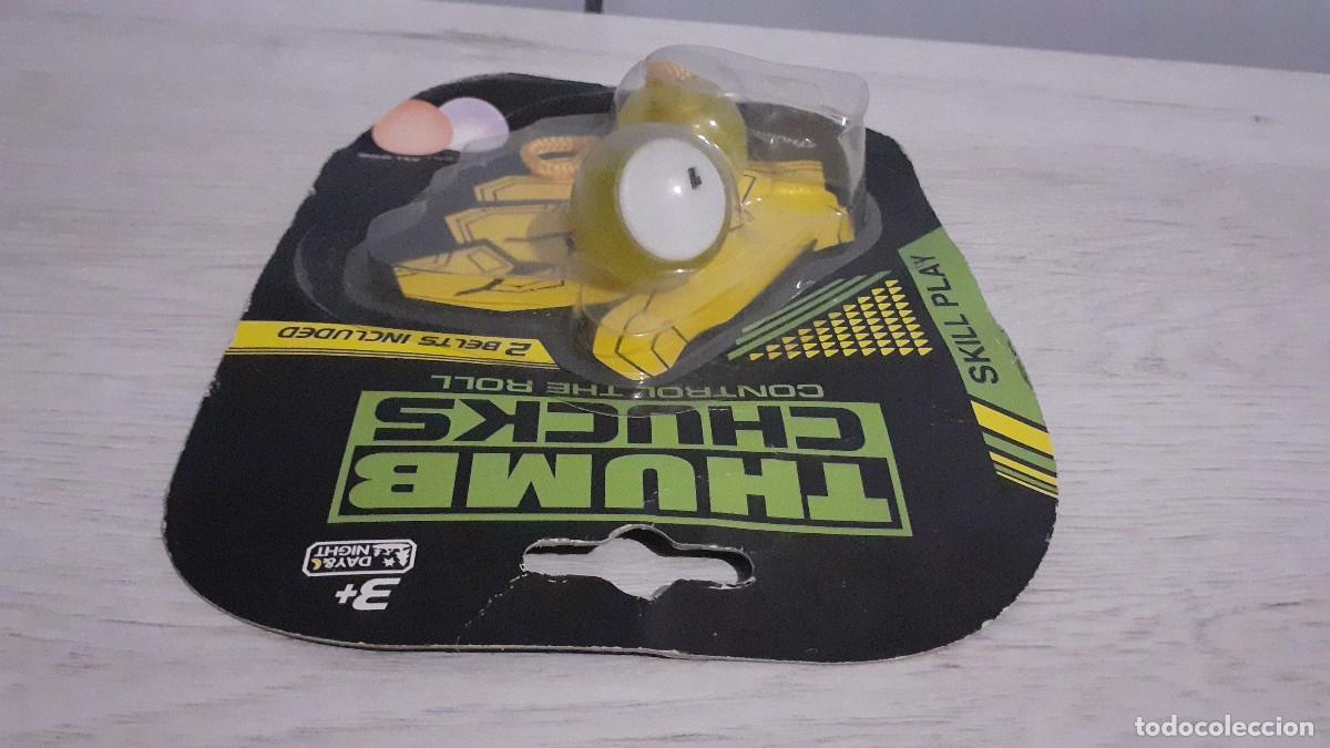 Juguetes antiguos: Blister Thumb Chucks. - Foto 5