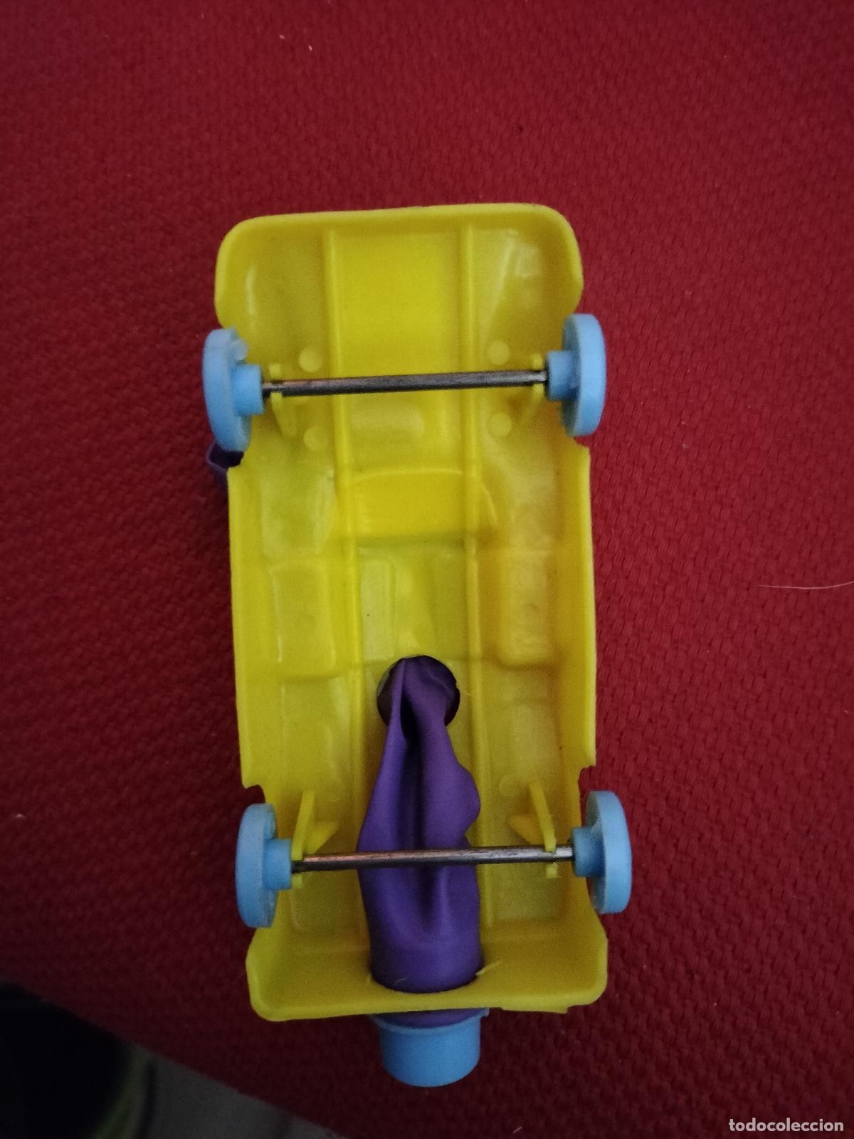 Juguetes antiguos: antiguo coche globo - Foto 4