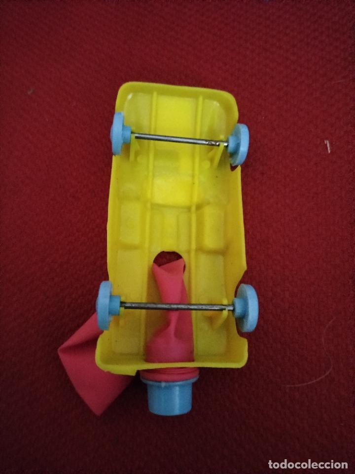 Juguetes antiguos: ANTIGUO COCHE GLOBO - Foto 3