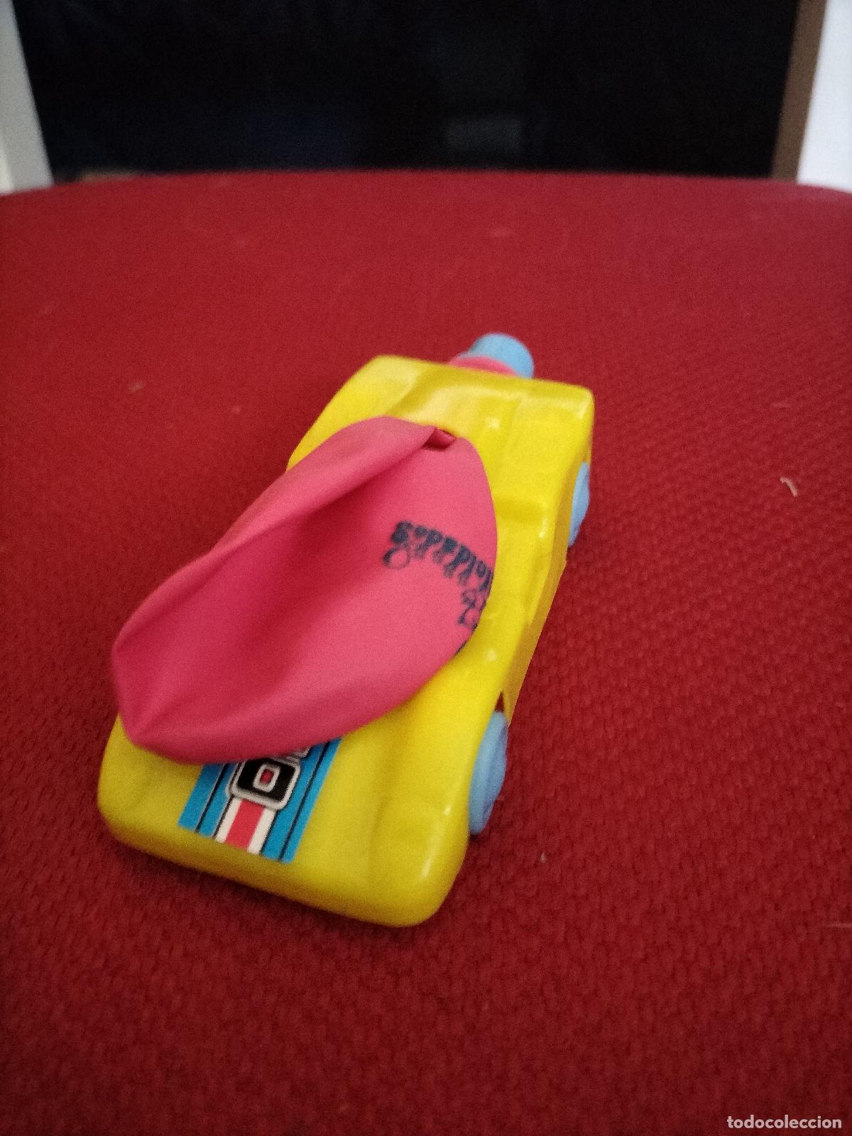Juguetes antiguos: ANTIGUO COCHE GLOBO - Foto 1