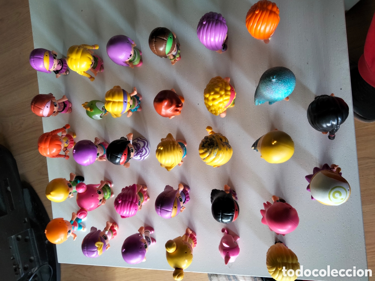 Juguetes antiguos: Lote Pinypon (3 set ) y 42 mu&ntilde;ecos con sus complementos - Foto 10