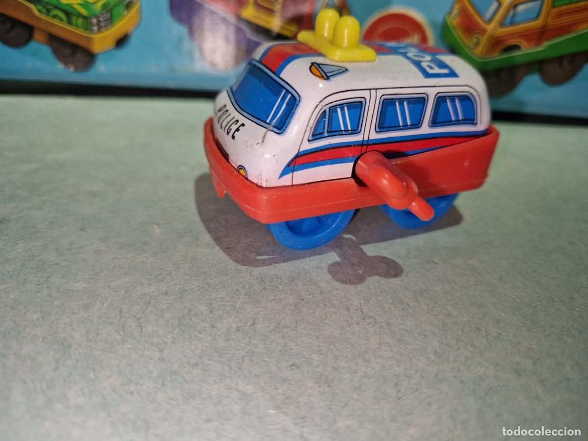 Juguetes antiguos: COCHE DE METAL A CUERDA DE PAYVA - Foto 2