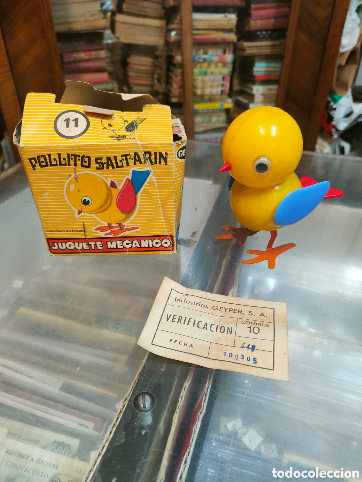 Juguetes antiguos: Pollito saltar&iacute;n geyper en caja - Foto 1