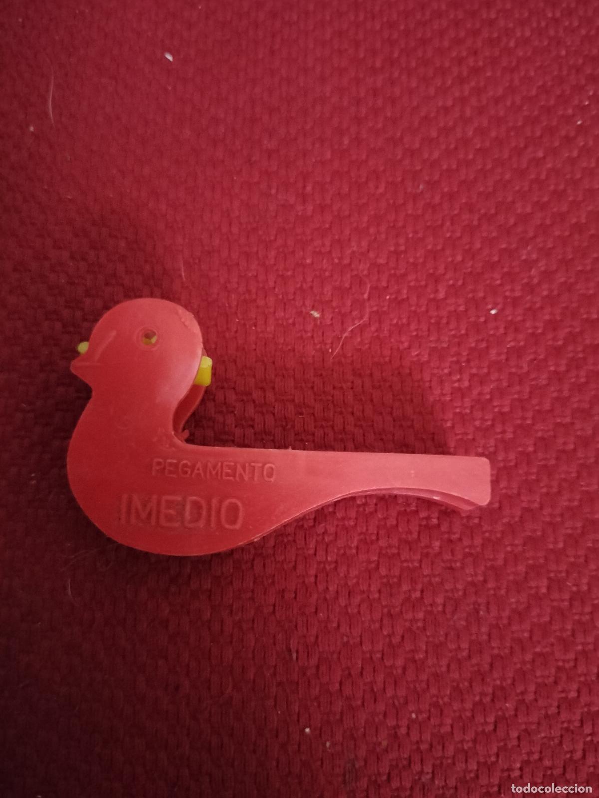 Juguetes antiguos: ANTIGUO PITO DE PEGAMENTO IMEDIO - Foto 1