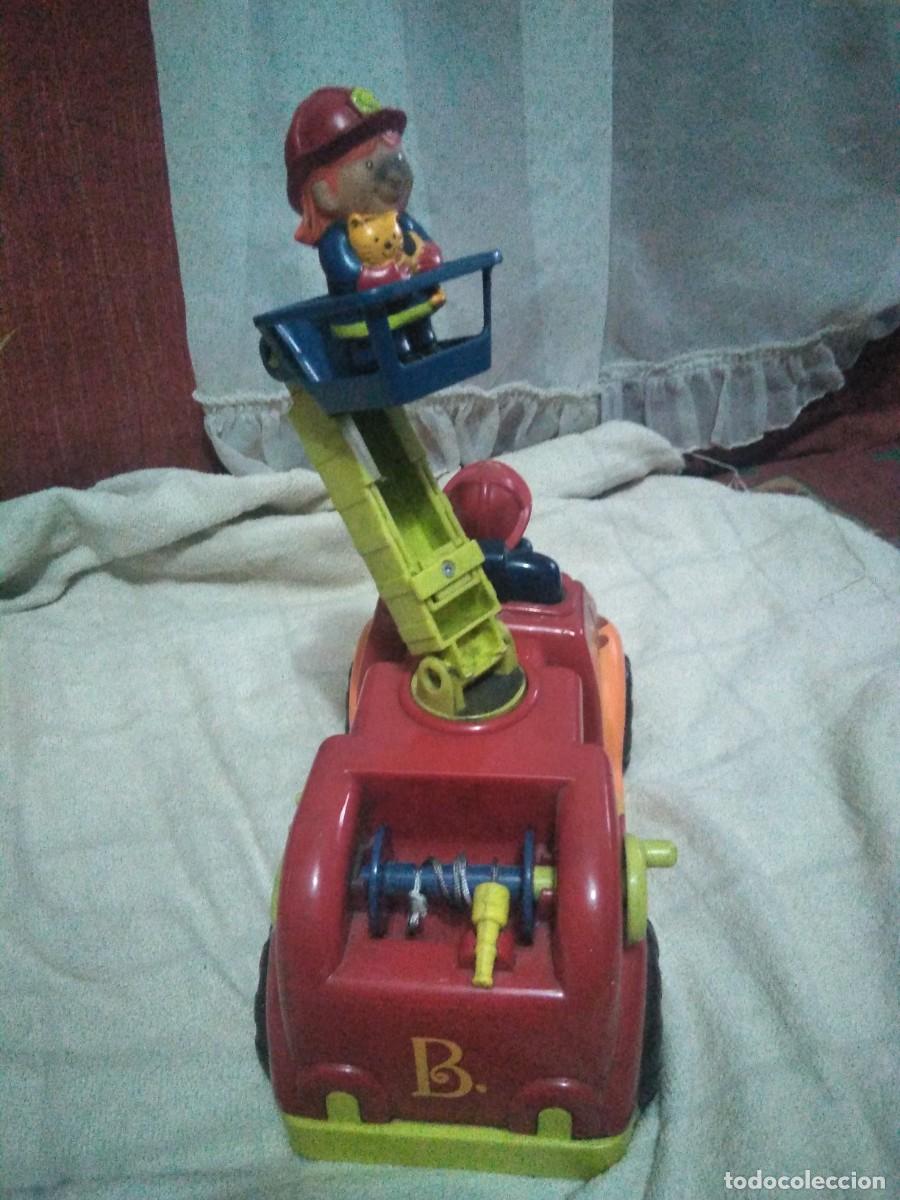 Juguetes antiguos: Camion de bomberos a pilas - Foto 12