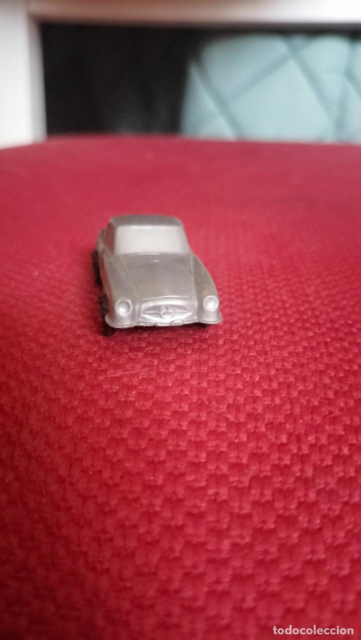 Juguetes antiguos: ANTIGUO COCHE DE PLASTICO - Foto 1
