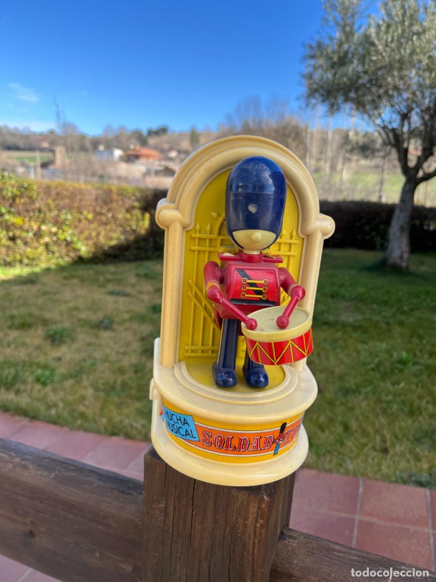 Juguetes antiguos: Feber, hucha soldadito - Foto 2