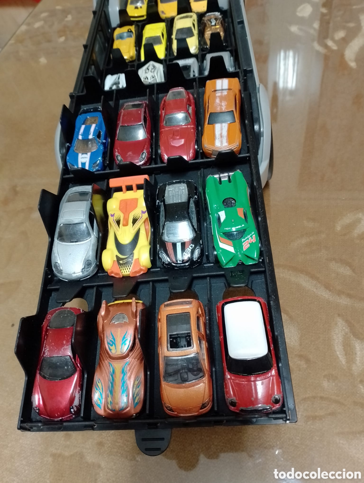 Juguetes antiguos: Porta coches de Mayorette - Foto 1