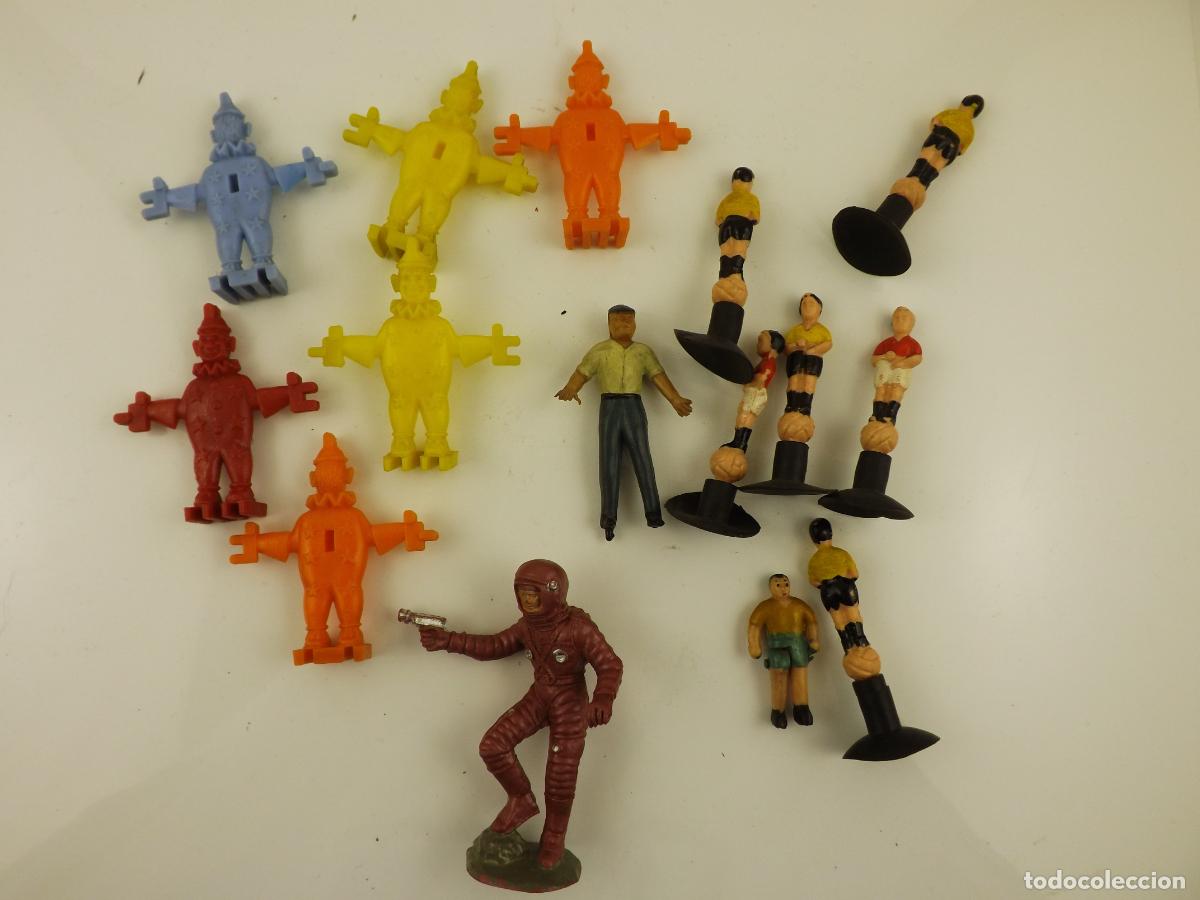 Juguetes antiguos: Conjunto, miscelanea de figuras clasicas - Foto 2
