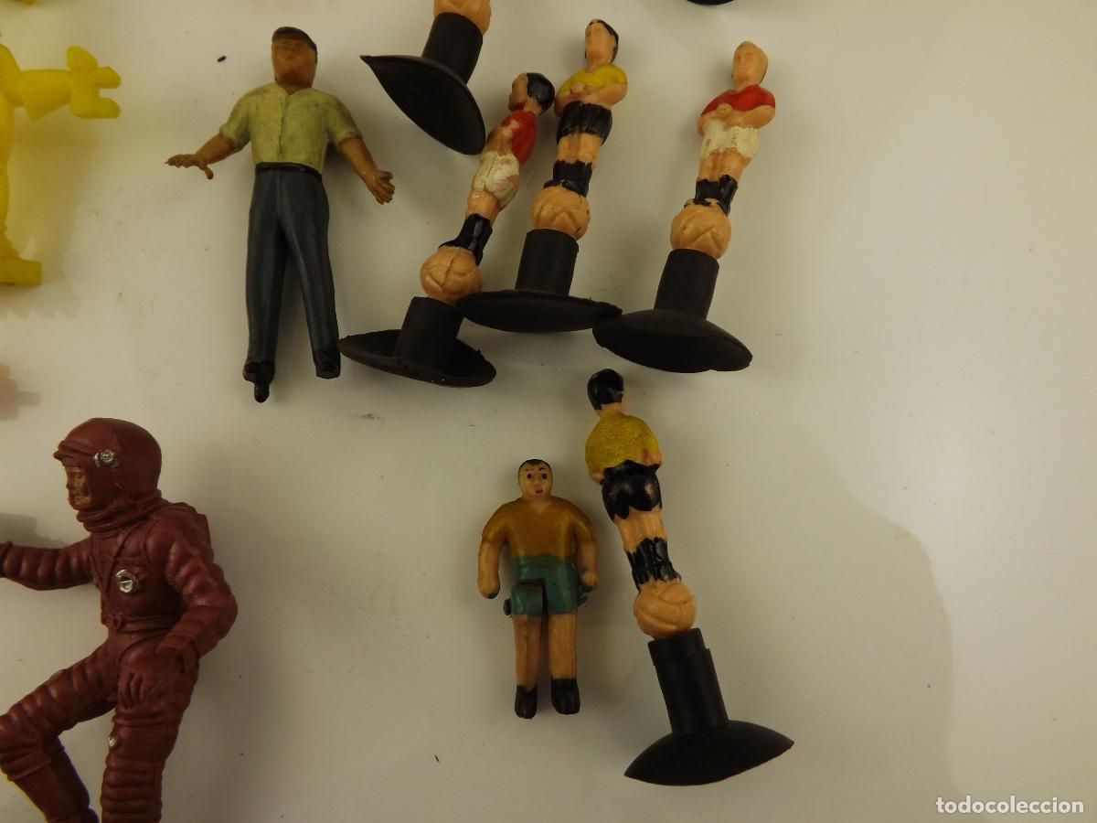 Juguetes antiguos: Conjunto, miscelanea de figuras clasicas - Foto 5