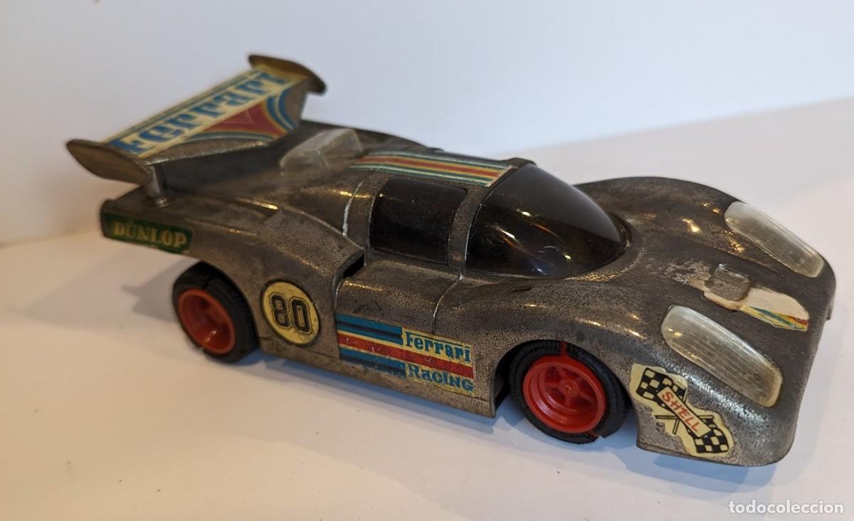 Juguetes antiguos: FERRARI A PILAS - Foto 1
