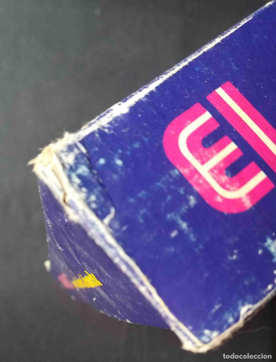 Juguetes antiguos: El Super Robot de Cefa. Funcionando con todas las l&aacute;minas. - Foto 9