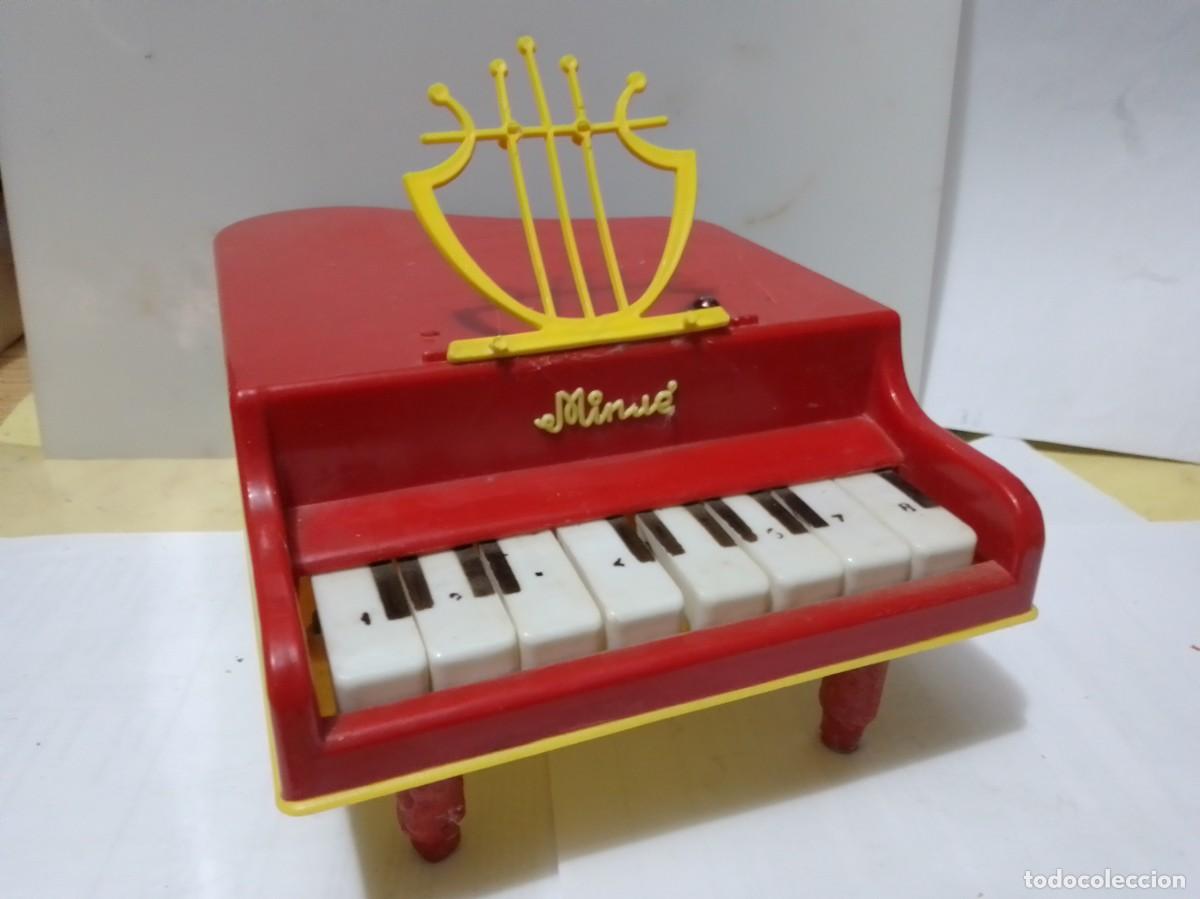 Juguetes antiguos: Antiguo piano en plastico - Foto 1