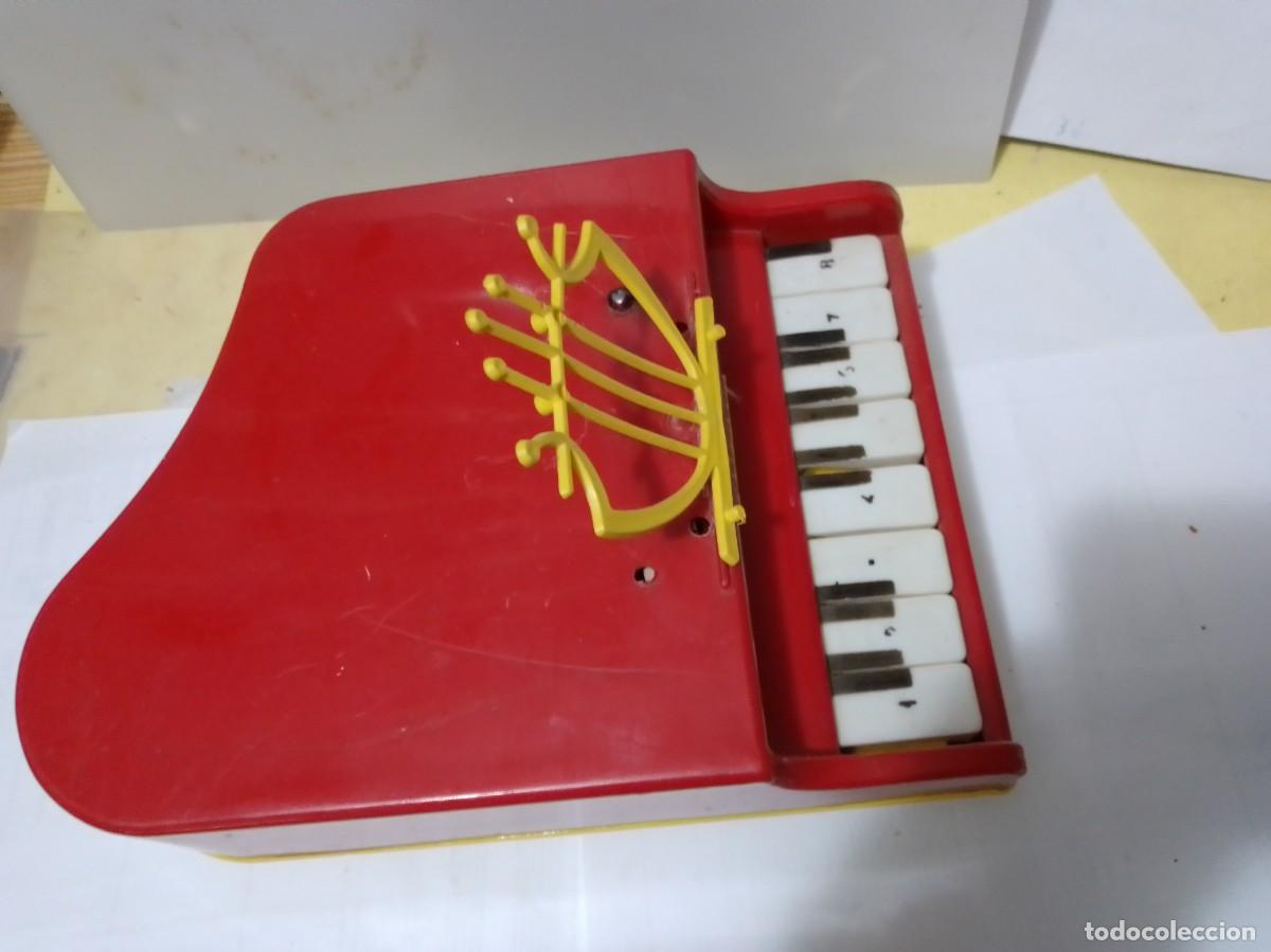 Juguetes antiguos: Antiguo piano en plastico - Foto 6