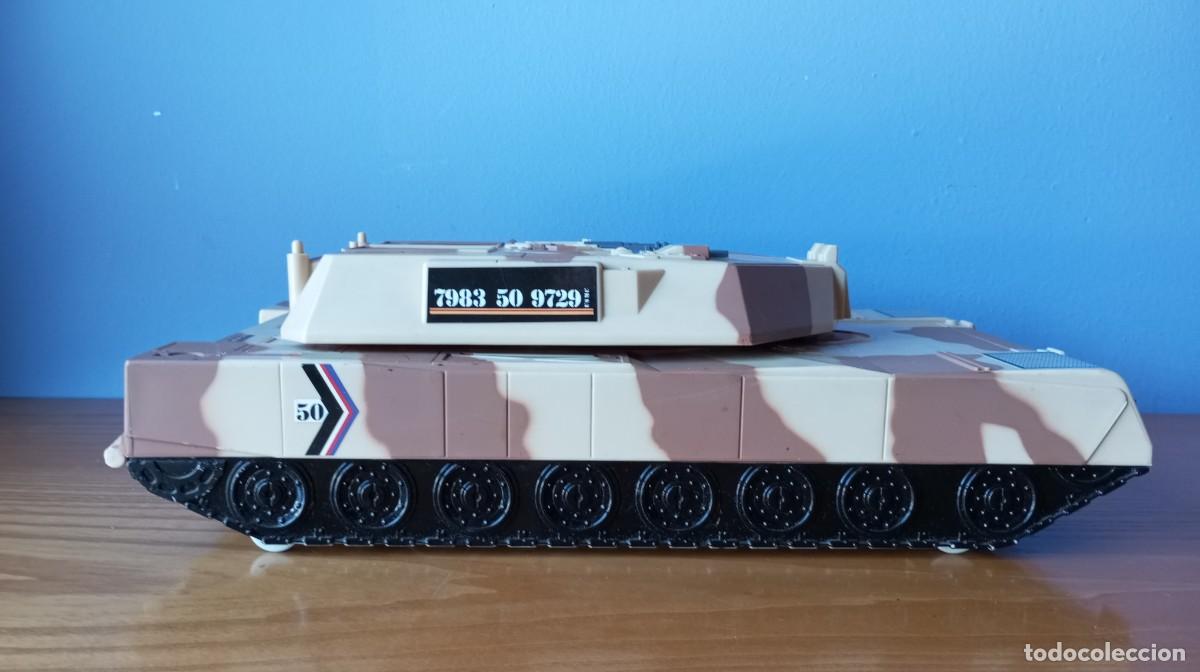 Juguetes antiguos: Super Tanque Micromachines - Foto 2