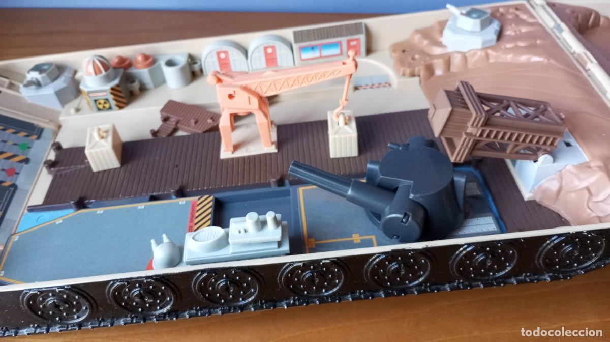 Juguetes antiguos: Super Tanque Micromachines - Foto 13