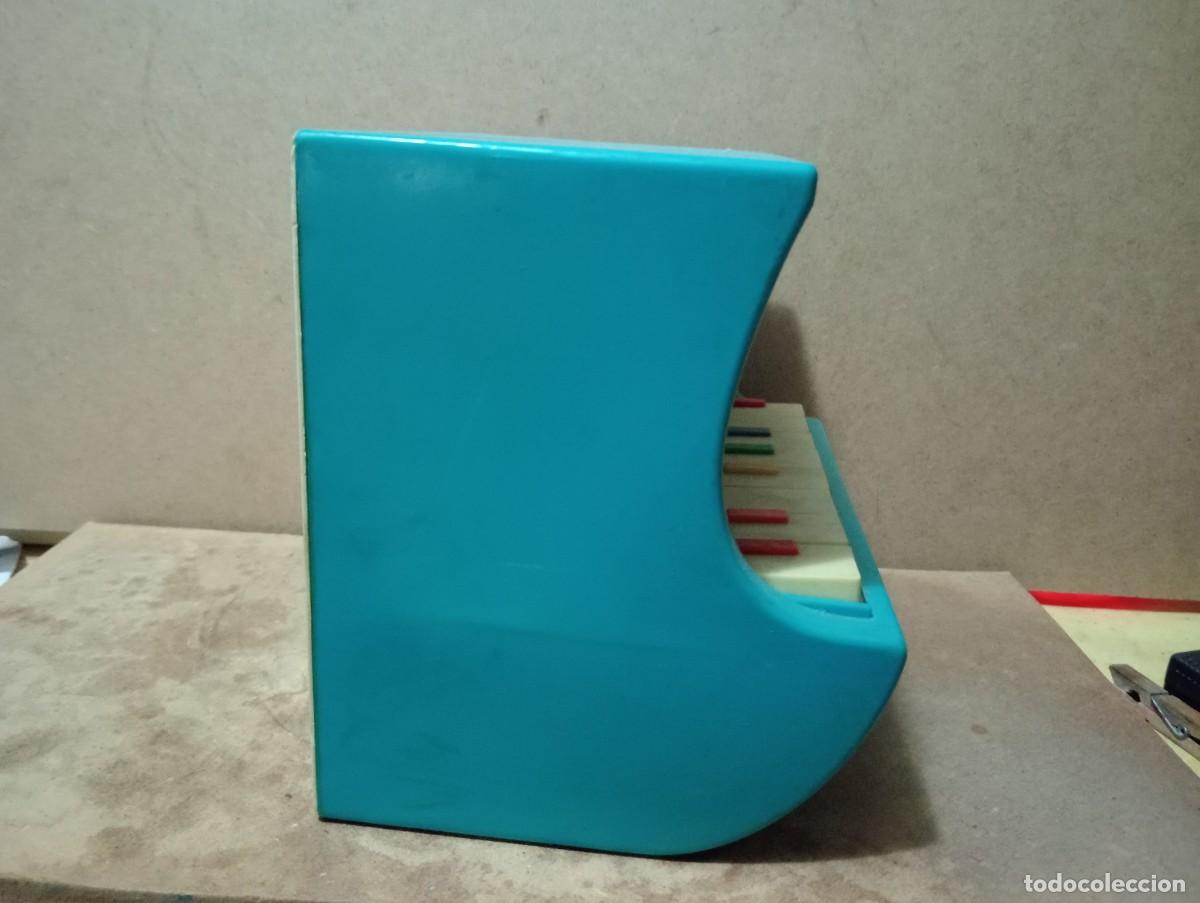 Juguetes antiguos: Piano REIG en plastico funcionando - Foto 2