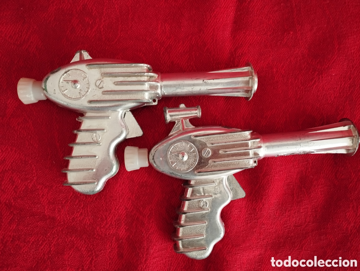Juguetes antiguos: Dos Pistolas Espacial Geyper. - Foto 1