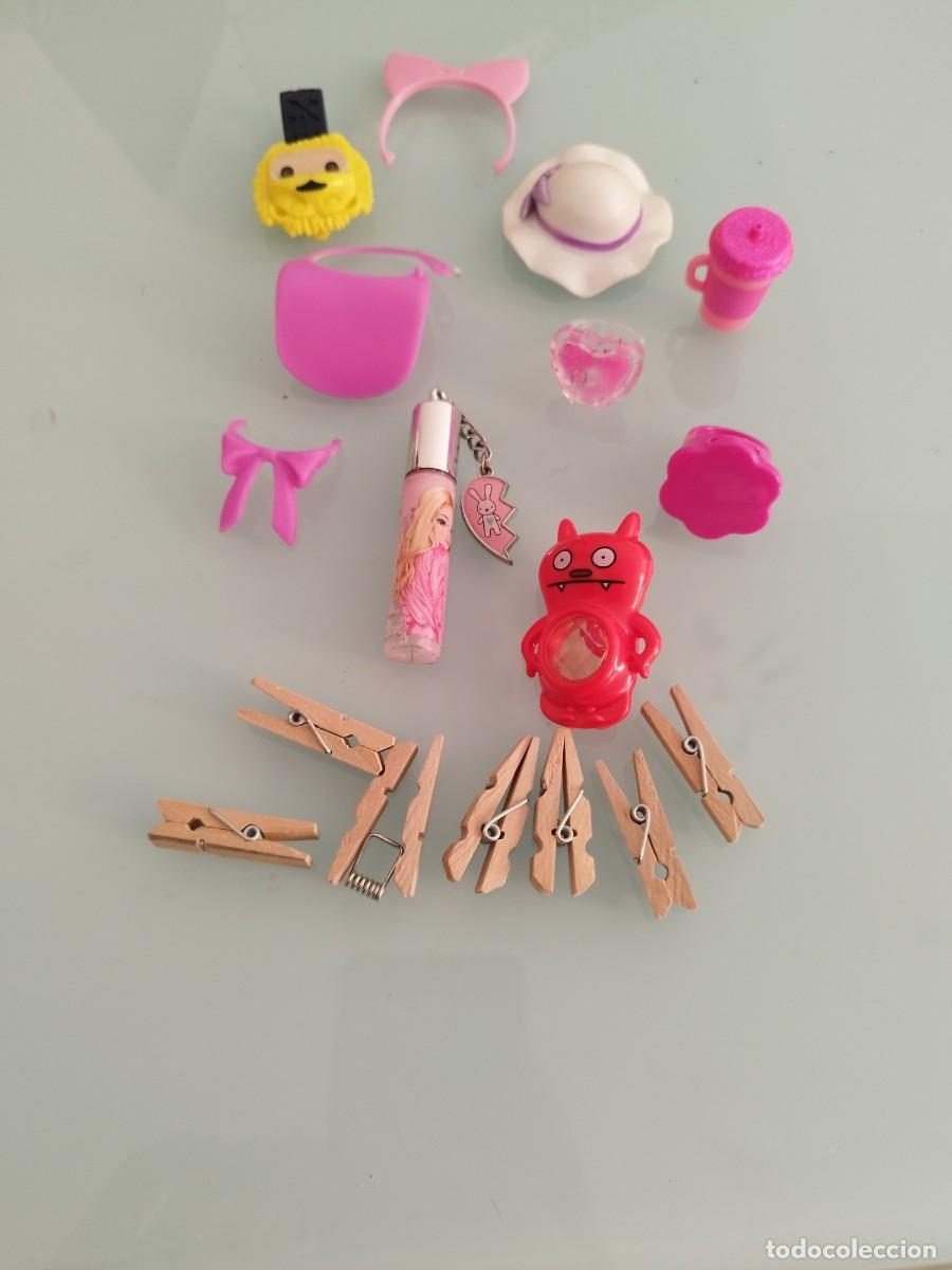 Juguetes antiguos: Lote de complementos y juguetes de ni&ntilde;a. - Foto 1