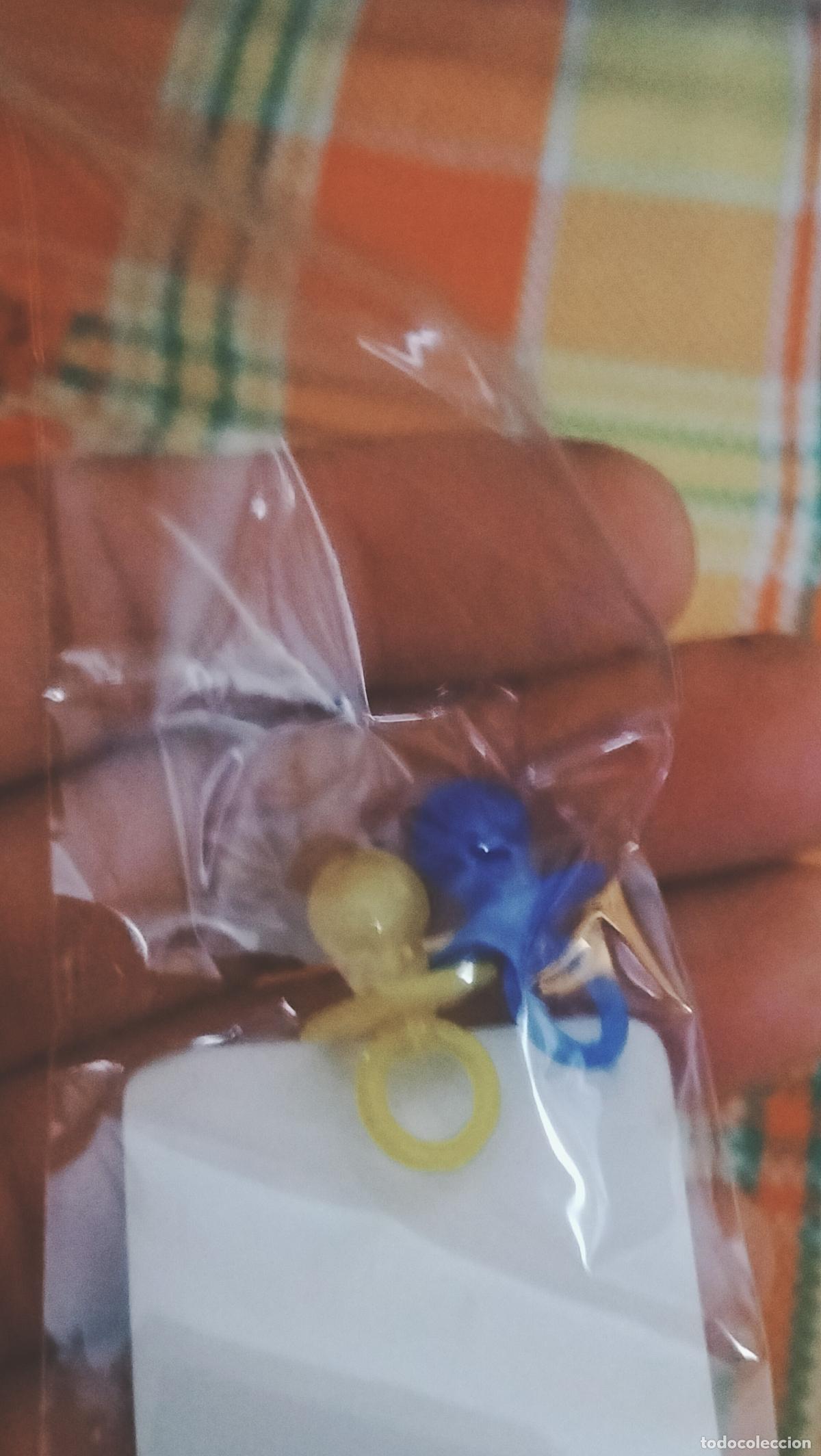 Juguetes antiguos: 2 chupetes de la suerte - Foto 2