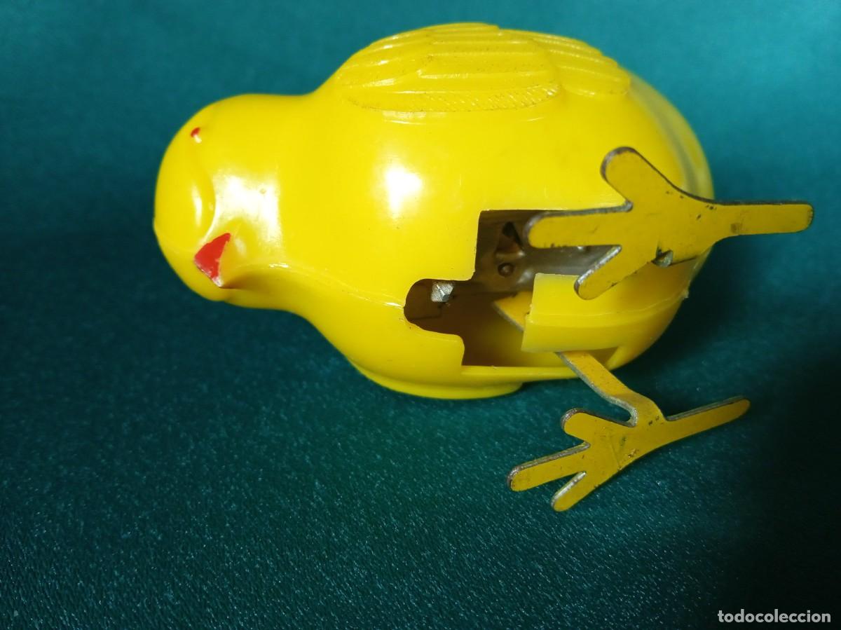 Juguetes antiguos: POLLITO a cuerda, de GEYPER. - Foto 4