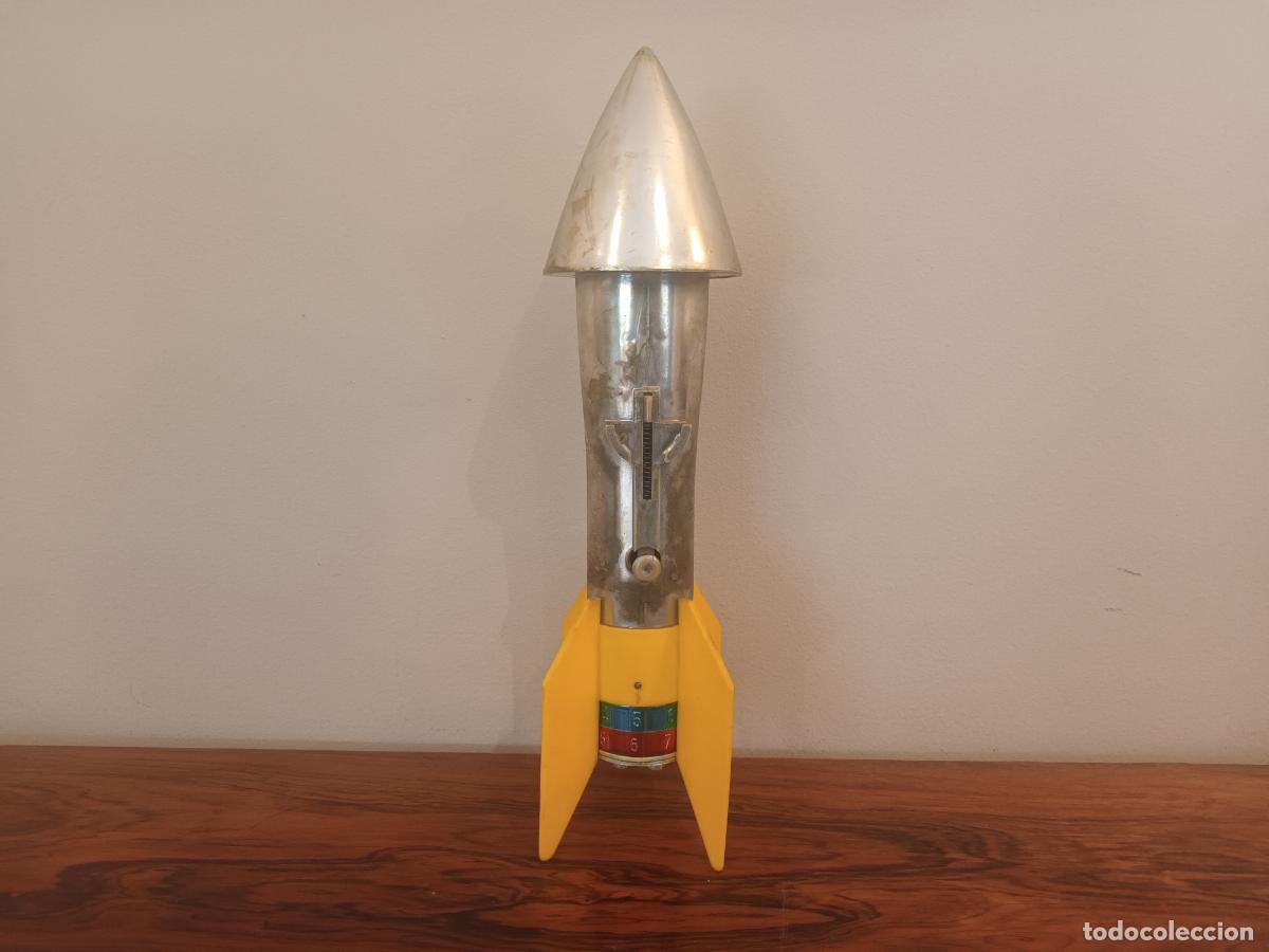 Juguetes antiguos: COHETE HUCHA MARCA clasica - Foto 1