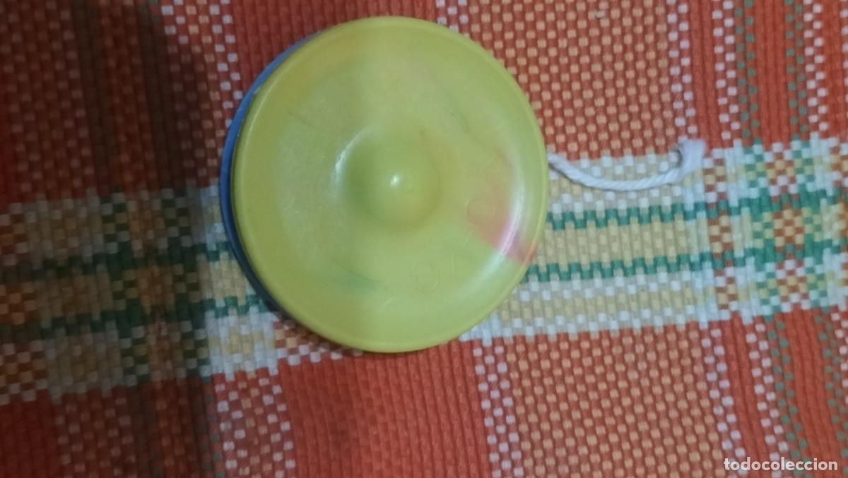 Juguetes antiguos: ANTIGUO YO-YO DE VENTA EN LOS KIOSKOS - Foto 1
