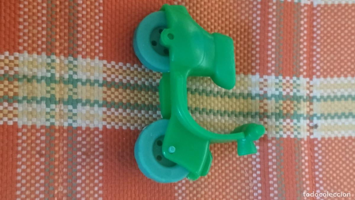 Juguetes antiguos: MOTO JISA DE PLASTICO - Foto 3