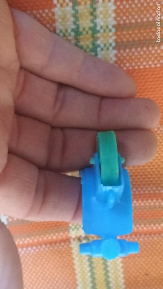 Juguetes antiguos: MOTO JISA DE PLASTICO - Foto 2