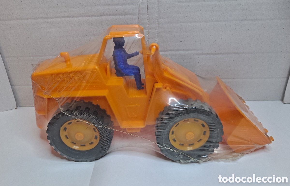 Juguetes antiguos: EXCAVADORA KARPAN MODELO MICHIGAN. NUEVO EN PRECINTO ORIGINAL. A&Ntilde;OS 70.KIOSCO.32 X 13 X 16 CM.KIOSKO