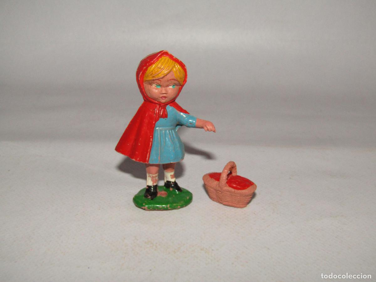 Juguetes antiguos: Antigua CAPERUCITA con Cesta de la Obra CAPERUCITA del Teatro AIRGAM - Fabricada por PECH