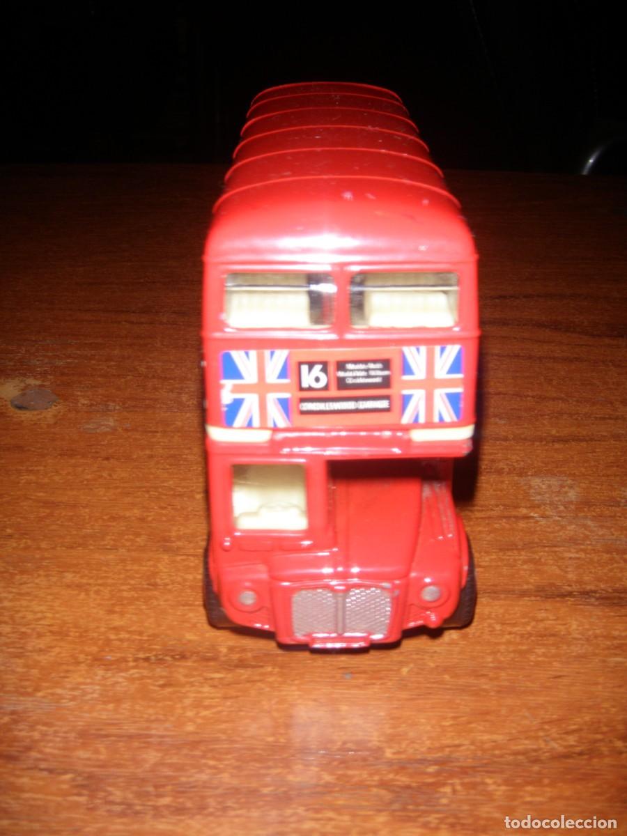 Juguetes antiguos: AUTOBUS LONDRES CORGI - Foto 3
