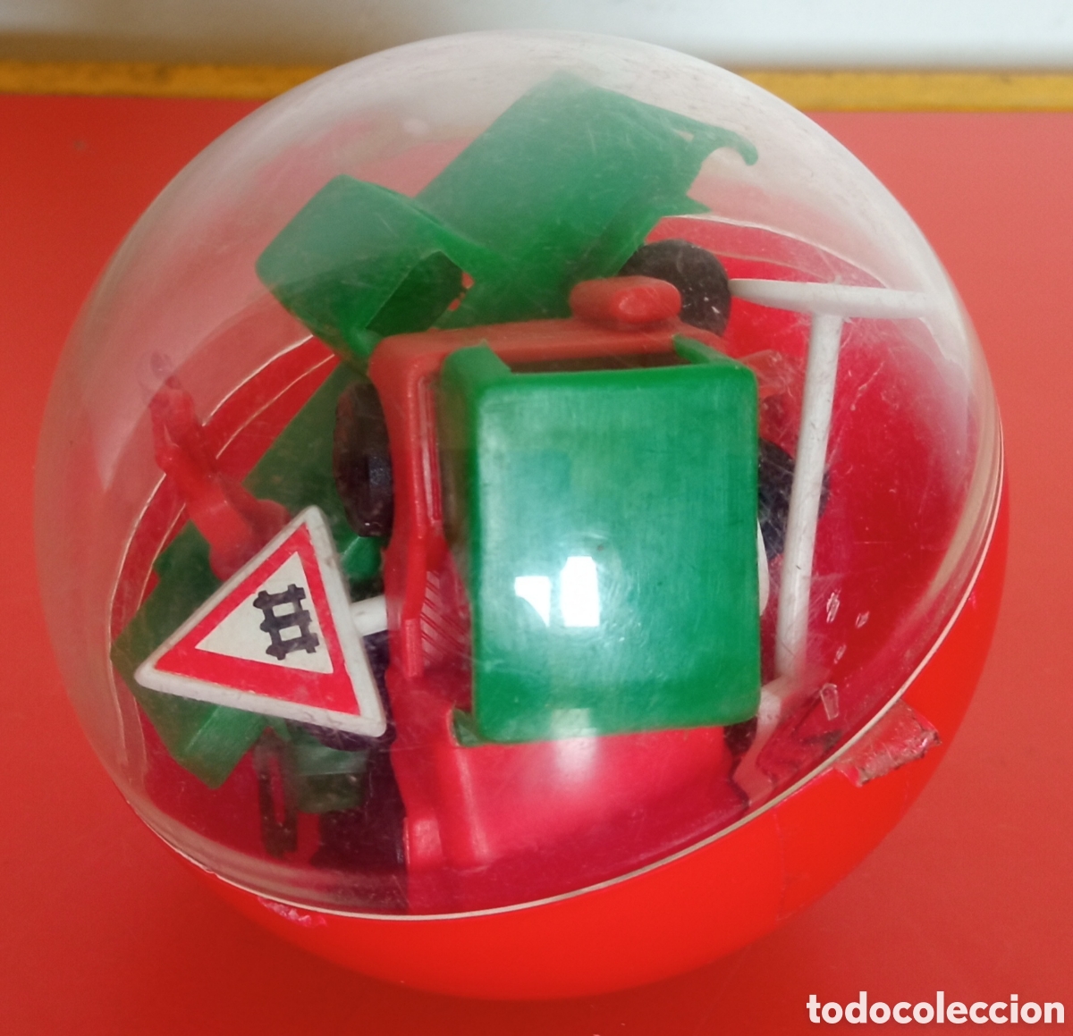 Juguetes antiguos: BOLA CON 4 MINI VEHICULOS Y 2 SE&Ntilde;ALES.PALAU 80'S.NUEVA.