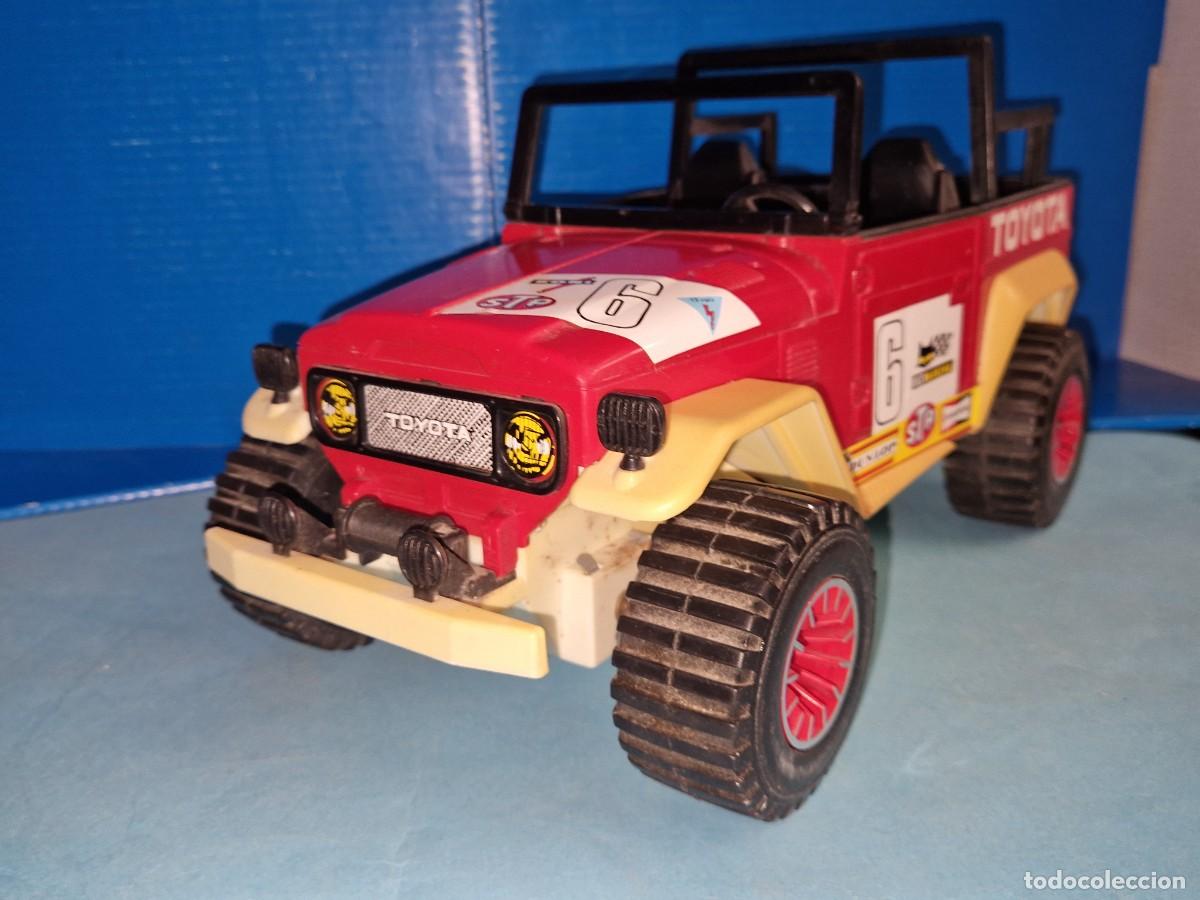 Juguetes antiguos: TOYOTA LAND CRUISER ELECTRICO DE JOUSTRA