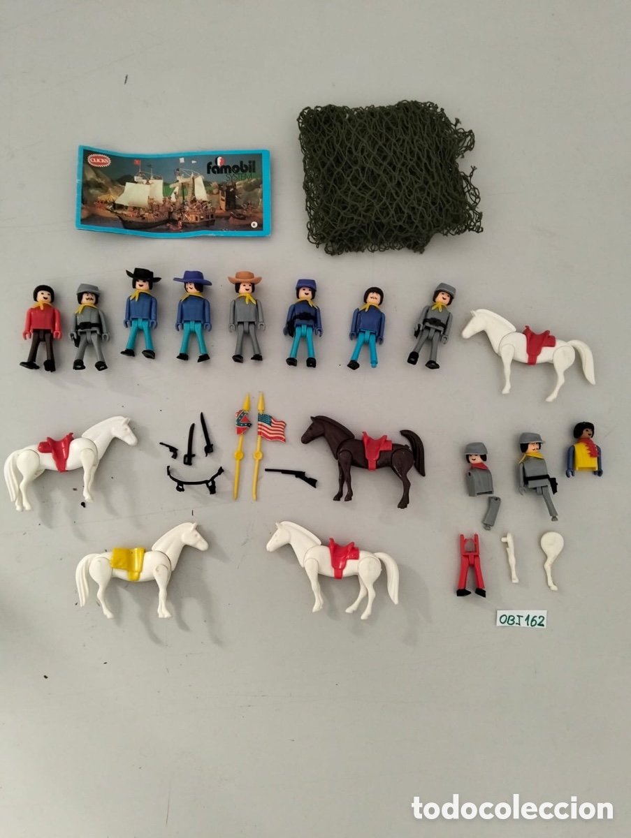 Juguetes antiguos: Lote de famobil con cat&aacute;logo