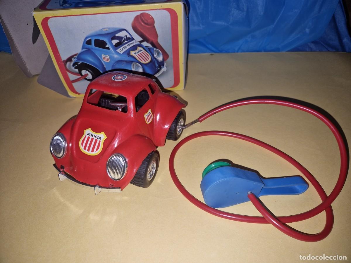Juguetes antiguos: COCHE PATRULLA DE JUGUETES LA PAZ