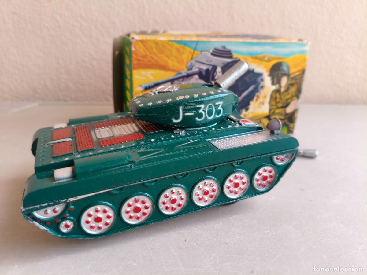 Juguetes antiguos: Tanque Comando. J-303. Vercof. Fabricado en Espa&ntilde;a. Con su caja.