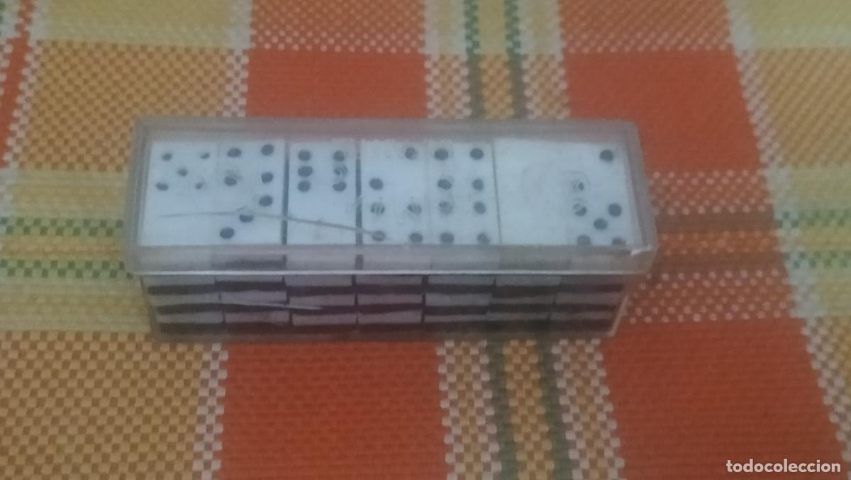 Juguetes antiguos: ANTIGUO DOMINO NACORAL
