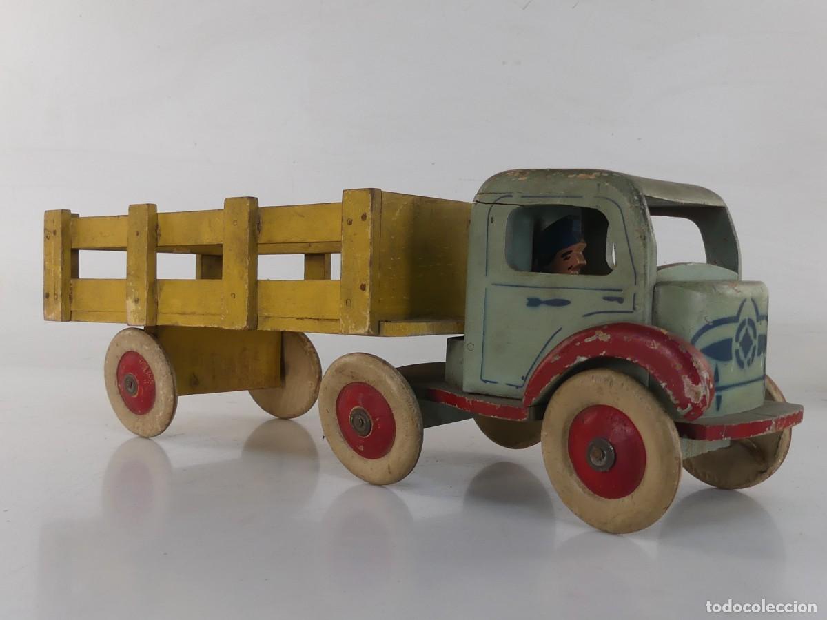 Brinquedos antigos: ANTIGUO JUGUETE CAMION DE MADERA OBJETO DE COLECCION