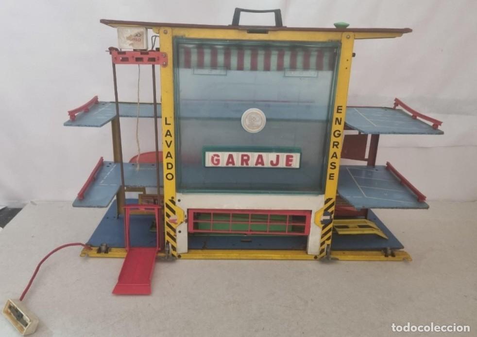 Jouets Anciens: Antiguo garaje Rima.