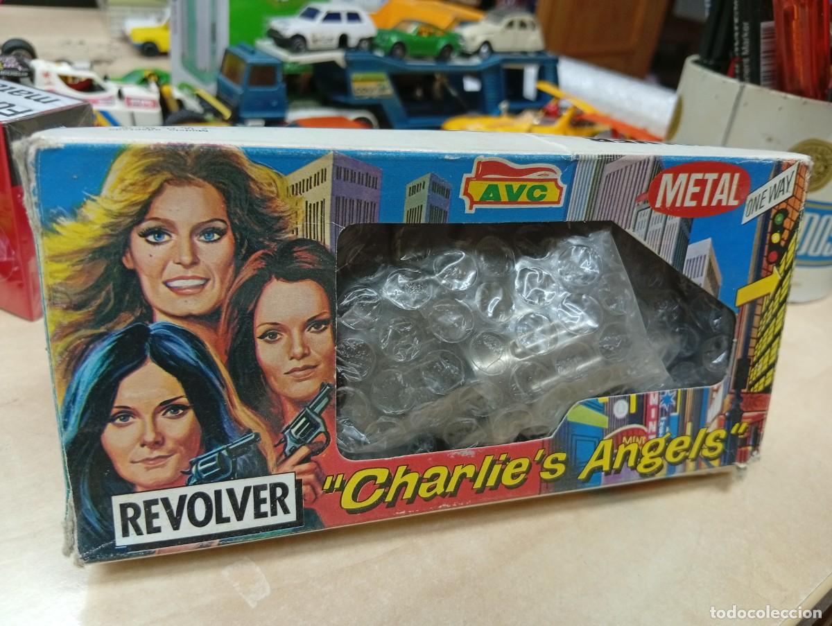 Juguetes antiguos: AVC . Revolver de los Angeles de Charlie. Fulminantes. Espa&ntilde;a a&ntilde;os 70.