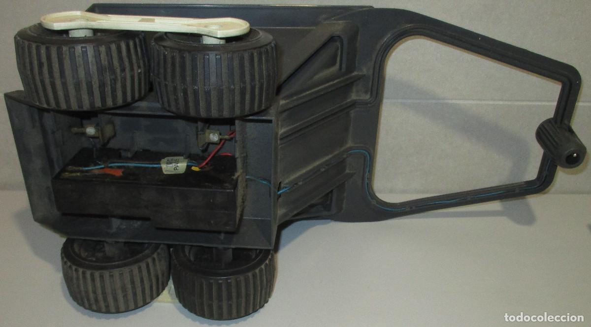 Juguetes antiguos: veh&iacute;culo programable BIGTRAK + remolque TRANSPORT, de MB - Foto 10