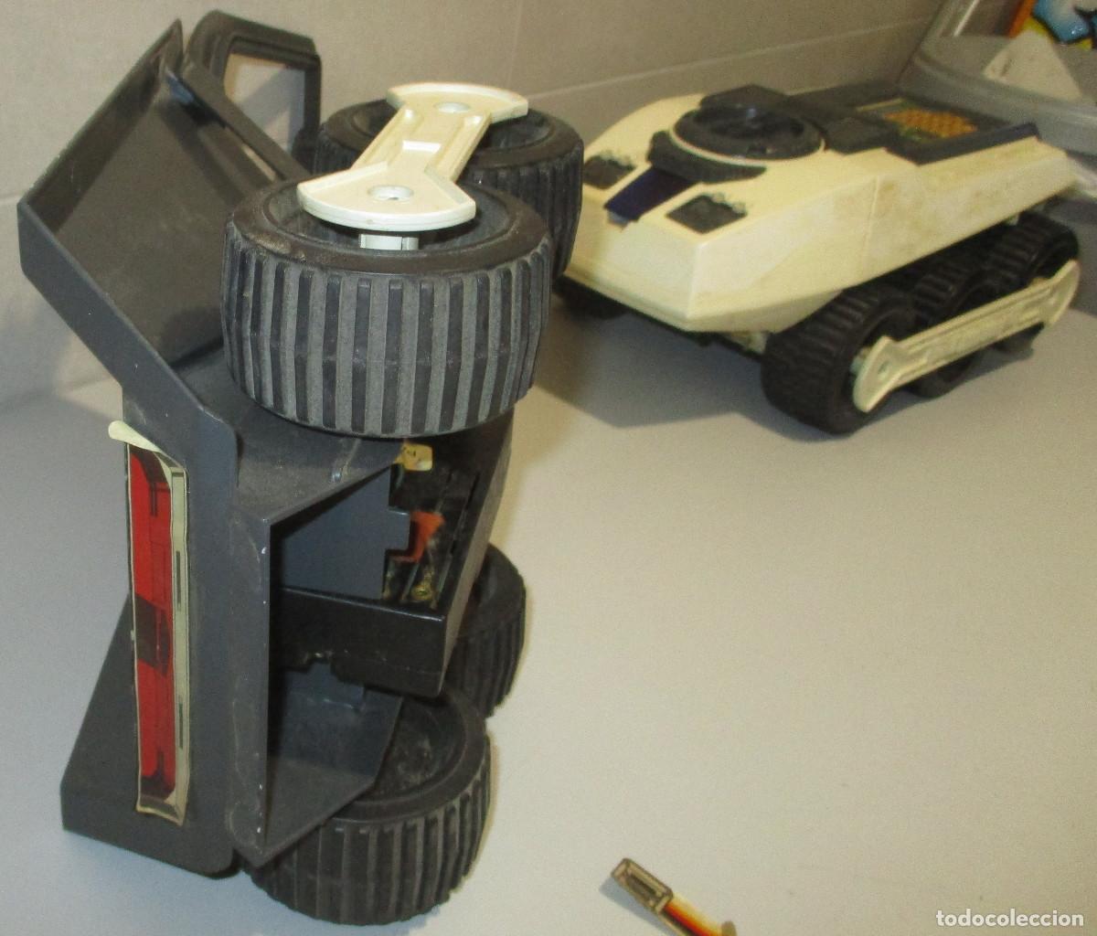 Juguetes antiguos: veh&iacute;culo programable BIGTRAK + remolque TRANSPORT, de MB - Foto 11