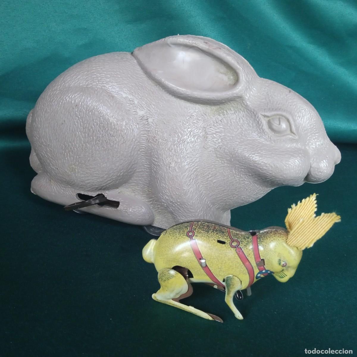 Juguetes antiguos: CONEJO con Mecanismo de Cuerda. - Foto 2