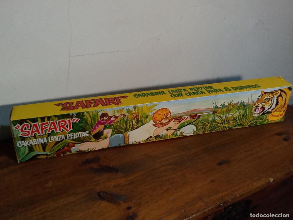 Juguetes antiguos: CAJA CARABINA LANZA PELOTAS SAFARI DE MADEL